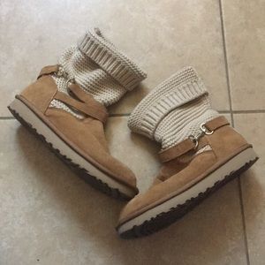 Brown Purl Ugg Boots ‼️ Broken Strap